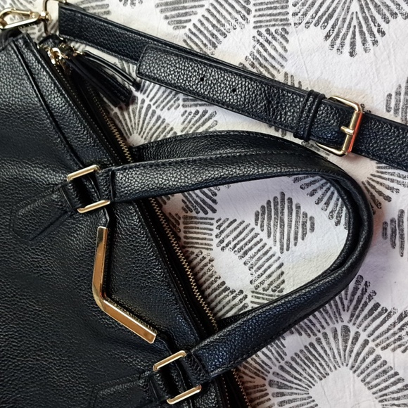 Steve Madden vegan leather multi compartment zip travel messenger laptop bag - Picture 17 of 17